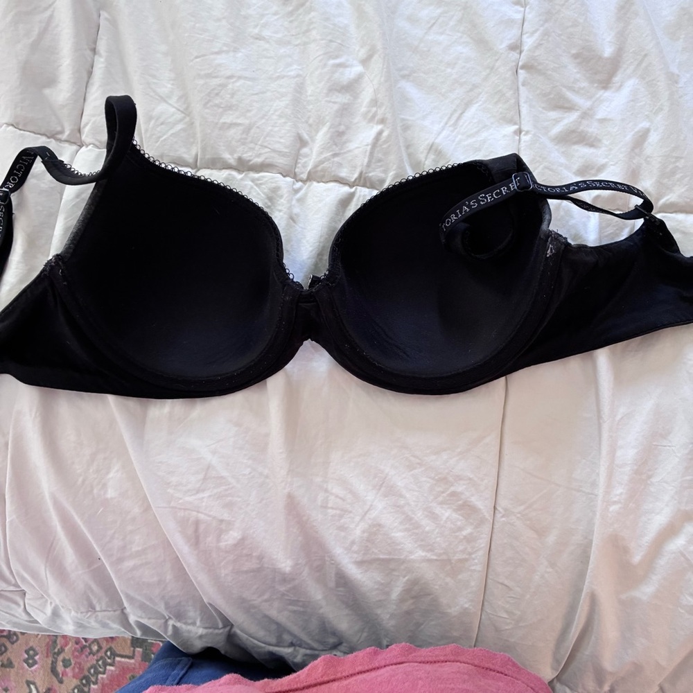 Victoria's Secret Padded Bra Black Size 32D - Picture 3 of 5